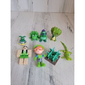 Green toy variety frog dinosaur lizard grass alien guy set monster